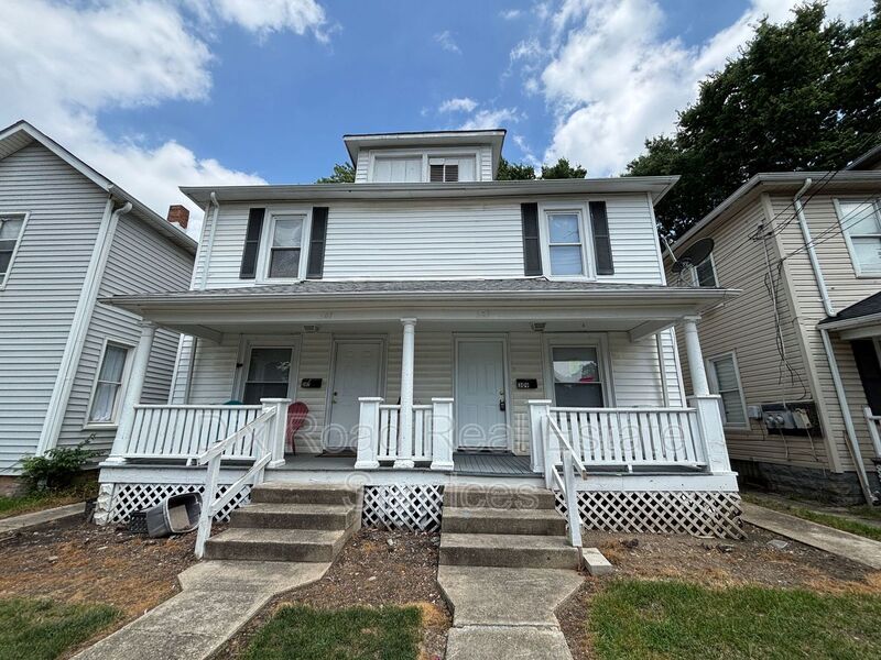 Middletown House: 309 Moore St