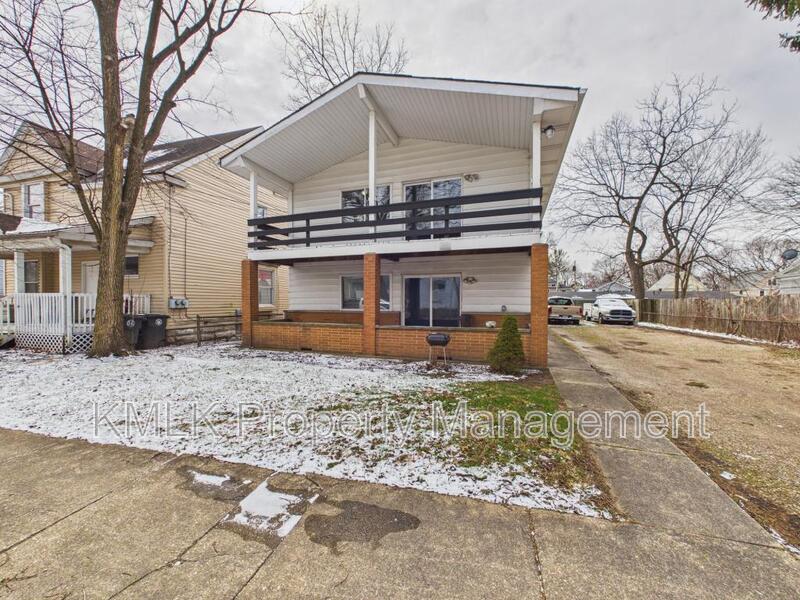 Akron Condo: 22 W York St