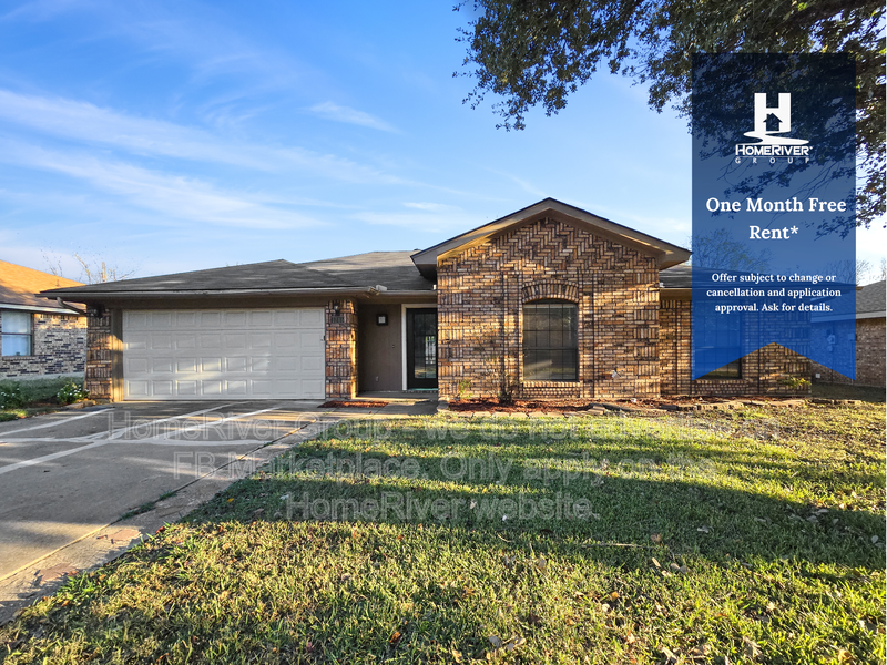 Cleburne House: 1215 Sandstone Dr