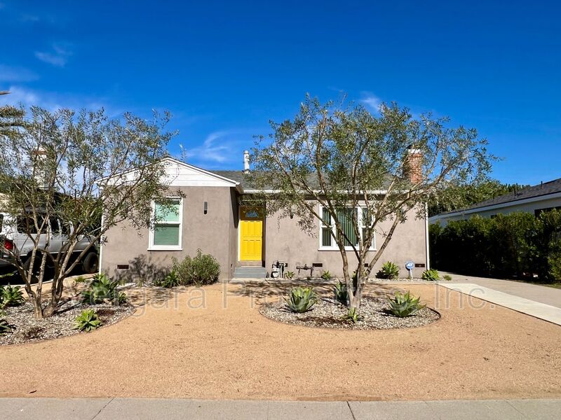 Westchester House: 6531 W. 85th St.