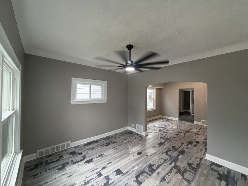 Cleveland House: 11223 Nelson Avenue