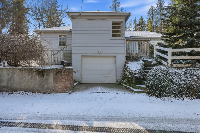 Spokane House: 1503 South Southeast Boulevard