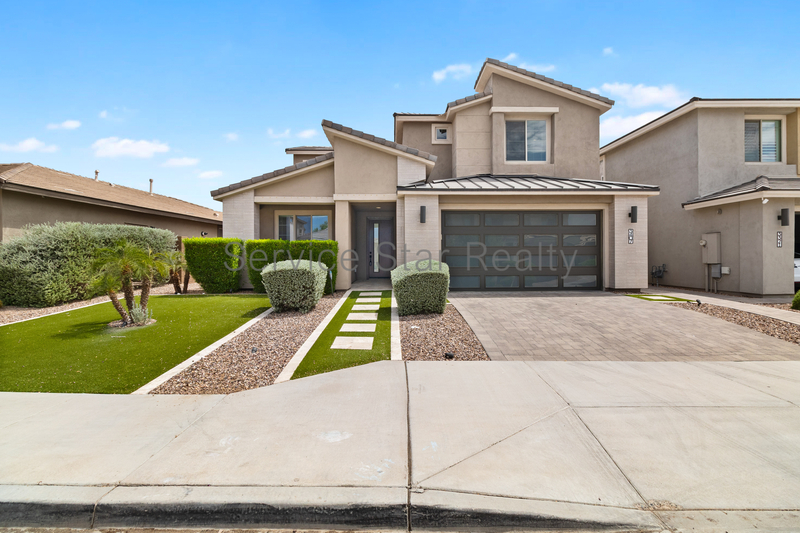 Phoenix House: 3407 E Louise Dr