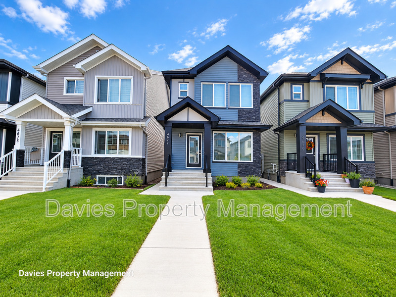 Edmonton House: 4677 177 Avenue NW