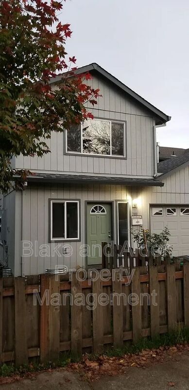 Portland House: 7006 SE 72ND AVE