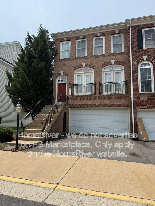Ashburn House: 21793 Ladyslipper Sq