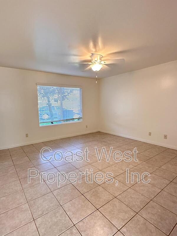 Carlsbad Townhome: 965 Laguna Dr - 02