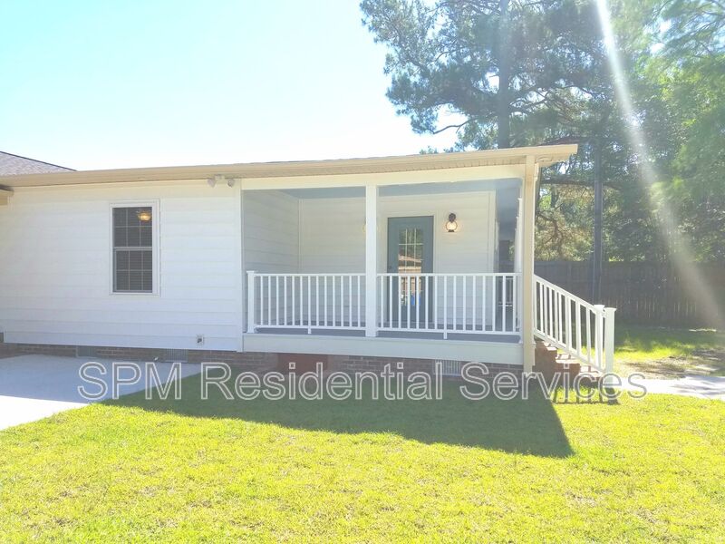 Wilmington House: 5006A Pine Needle Dr