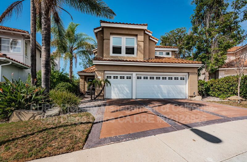 San Diego House: 12678 Picrus St
