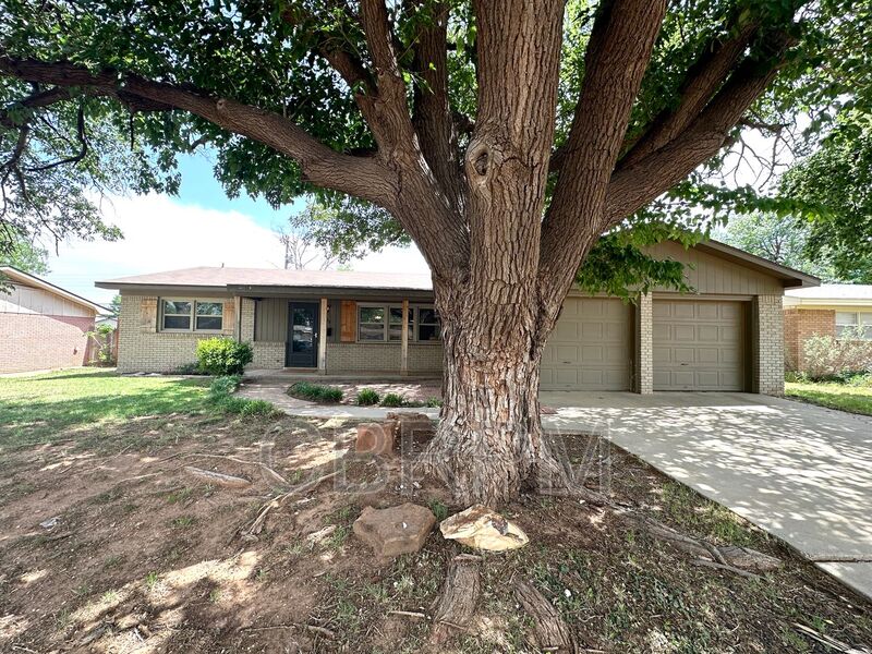 Lubbock House: 4411 27th Street