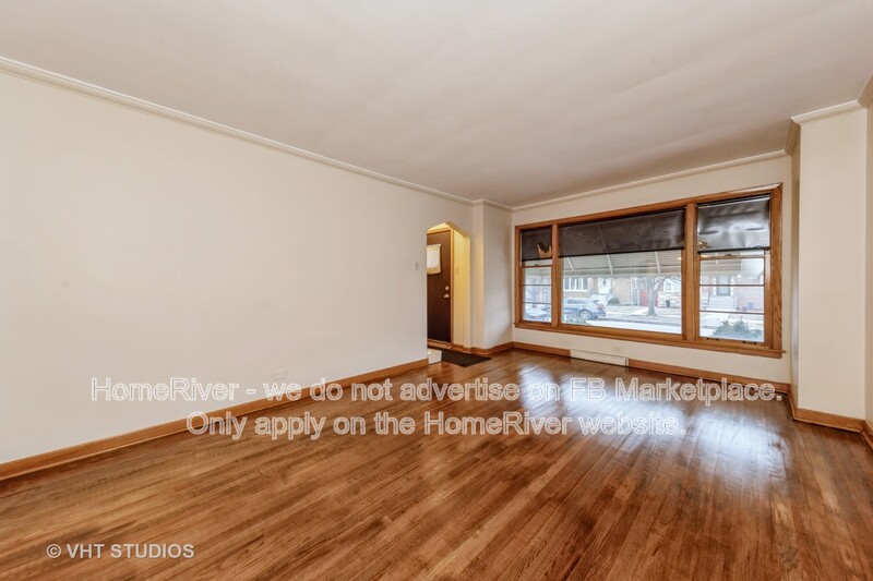 Chicago House: 8135 S Albany Ave