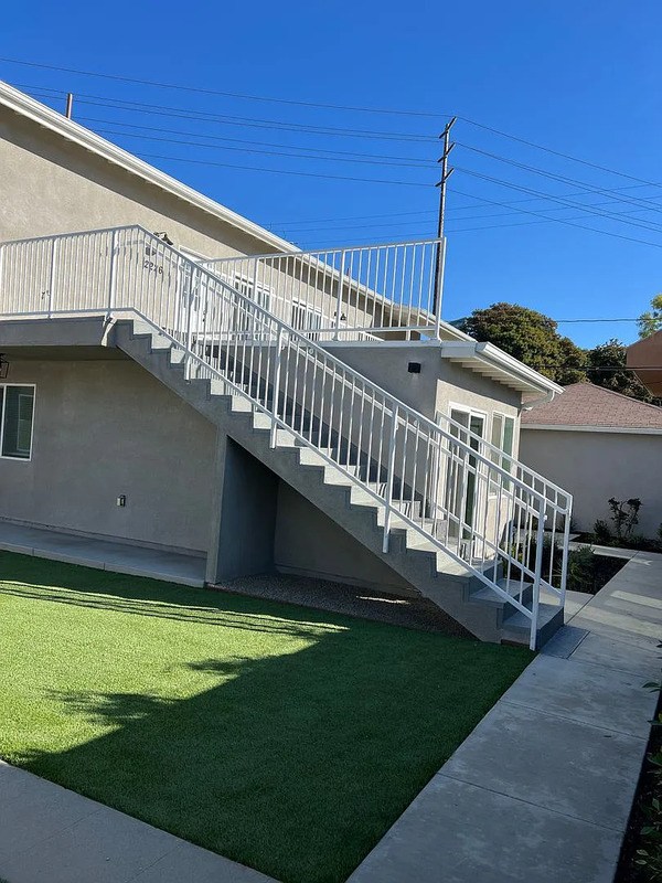 Long Beach Condo: 2226 Conquista Ave