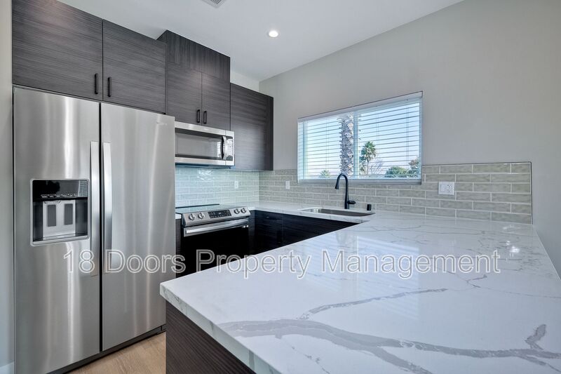 San Diego House: 5169 Tipton Street