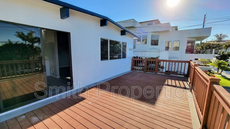 Redondo Beach House: 606 N. Irena Avenue