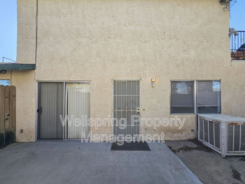 Ridgecrest Condo: 201 N Alvord