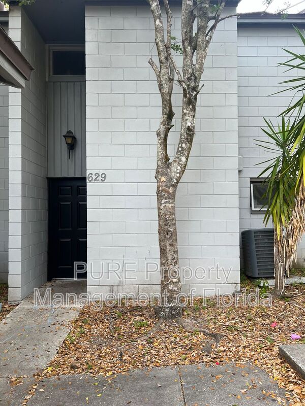 Ocala House: 629 NE 28th Avenue