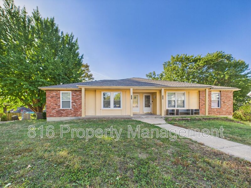 Raytown Condo: 11125-11127 E 84th Terr