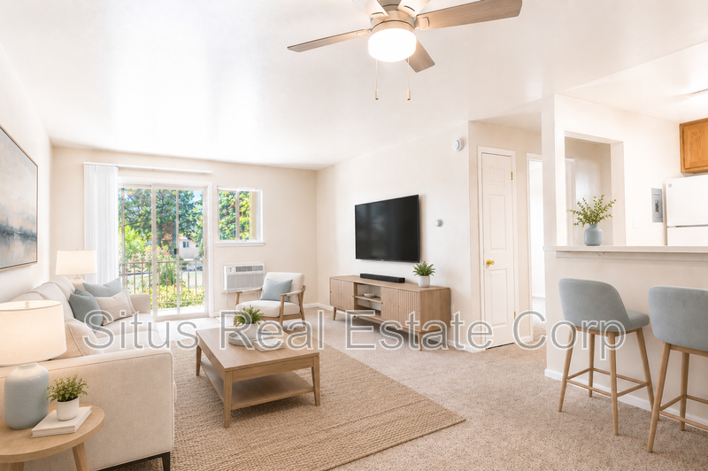 Lakewood House: 1375 Everett Court