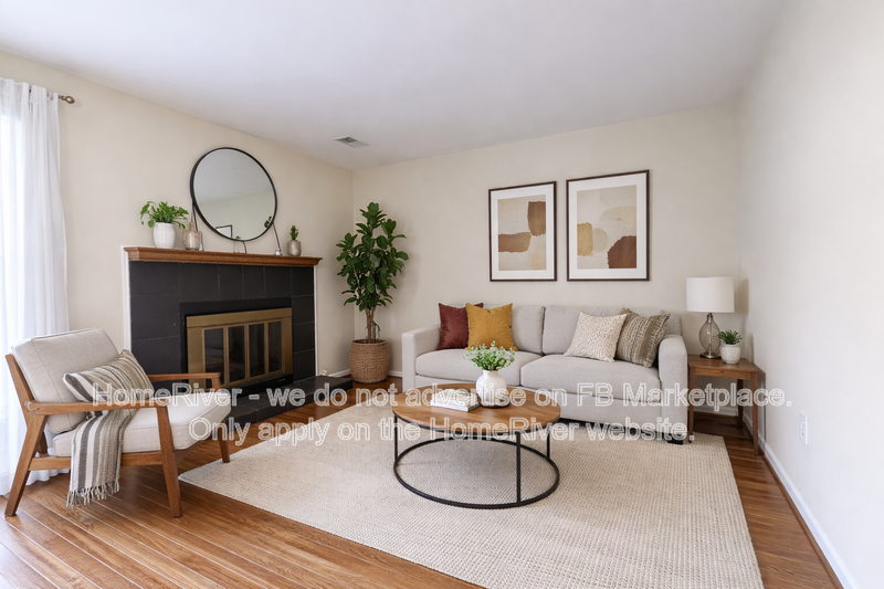 Purcellville Townhome: 300B S 11th St