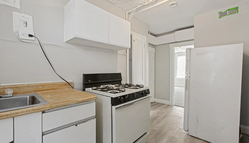 Baltimore Condo: 2550 W Lombard St