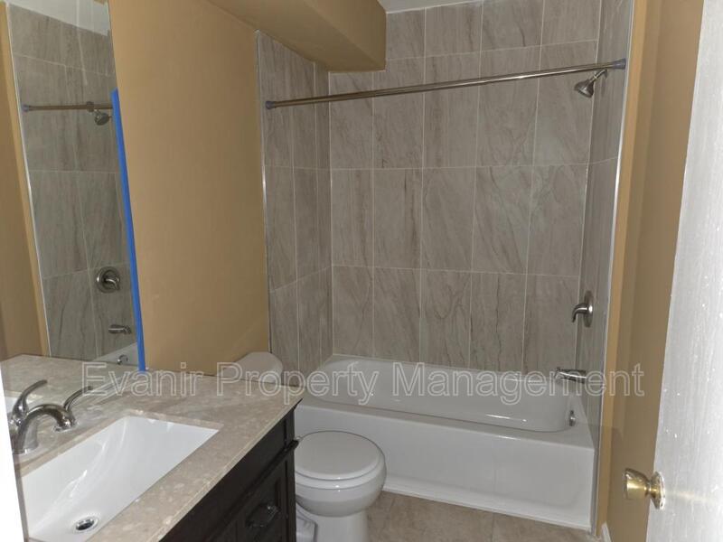 Dayton Condo: 3043 Idylwilde Blvd