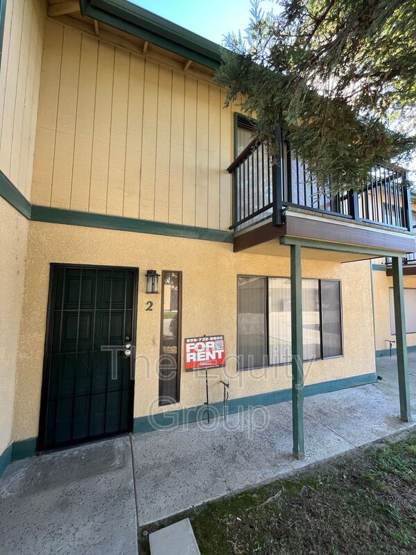 Porterville Condo: 351-360 N Capitola Ct