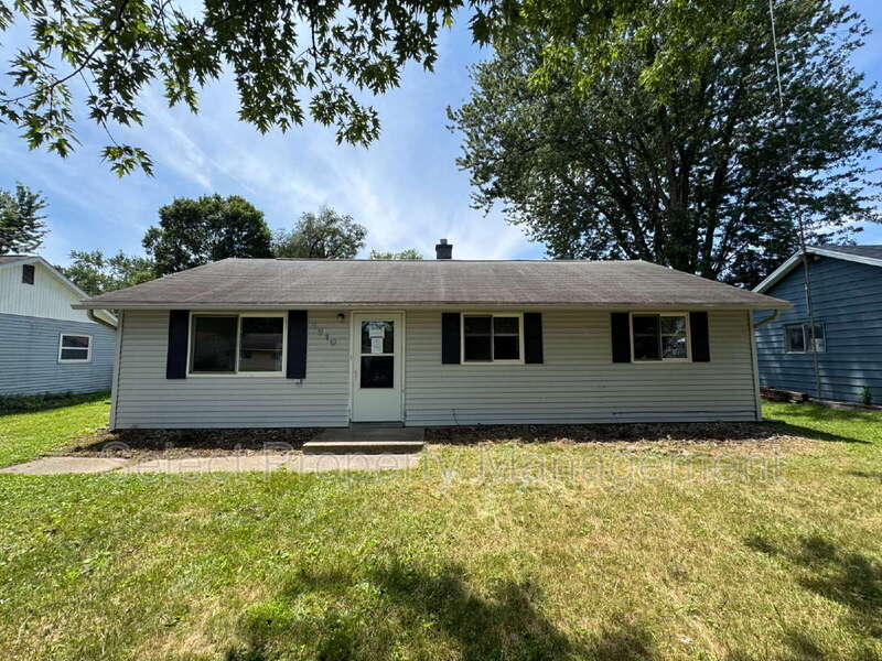 New Haven House: 1210 Asbury Dr