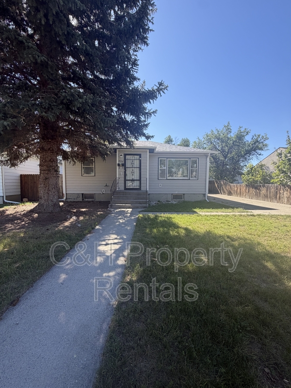 Billings House: 2032 Avenue B