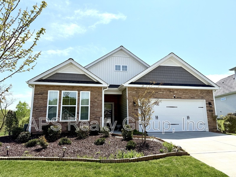 Clemmons House: 4415 Sapphire Court