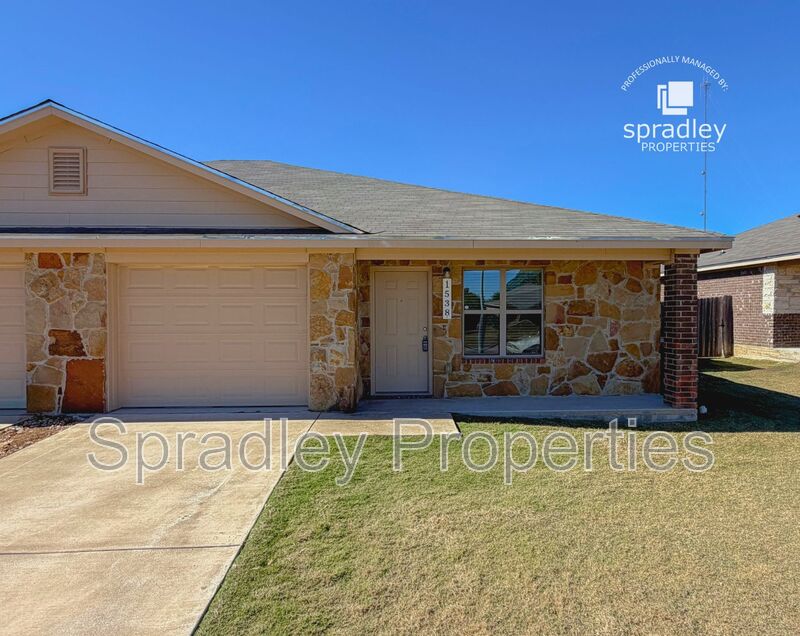 Belton Condo: 1538 Brady Way