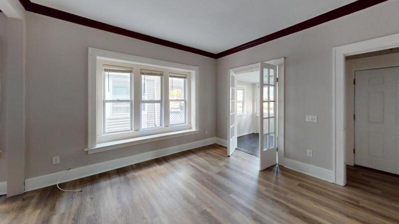 Rochester House: 116 Ridgeway Ave