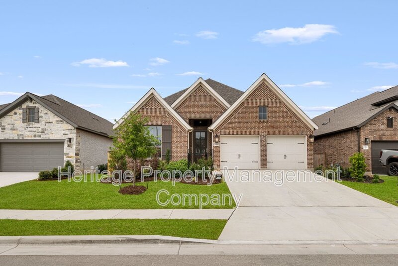 New Braunfels House: 316 Hulda Trail