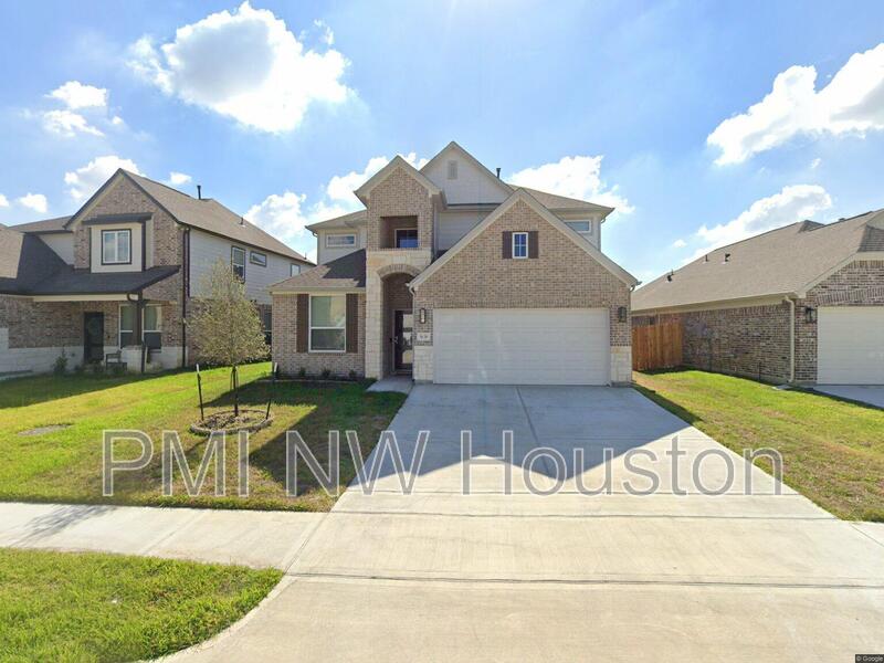 Houston House: 5639 Silverleaf Oak Ln