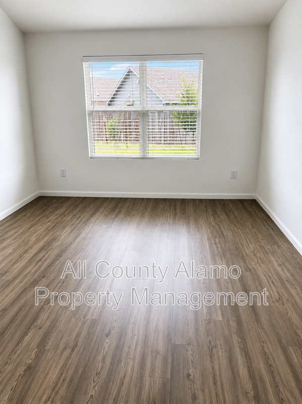 Main Rental Photo 20