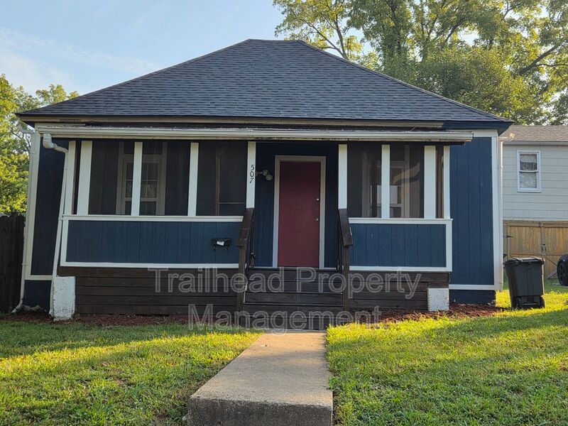 Belton House: 507 3rd Street