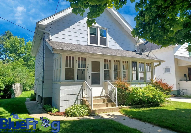 Manitowoc House: 713 North 5th Street