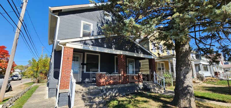 Columbus House: 732-734 Deshler Ave.