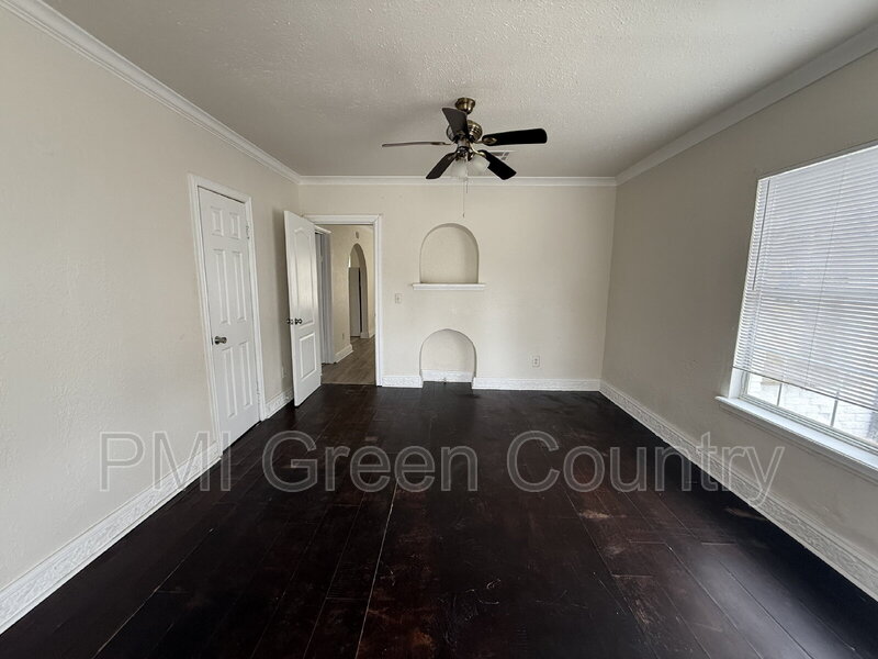 Tulsa House: 1447 North Lewis Place