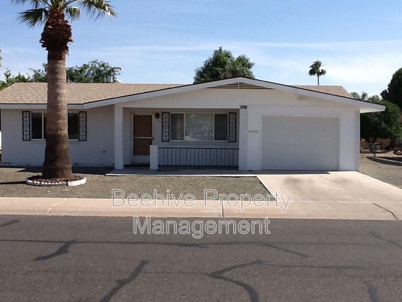 Mesa House: 5827 E Colby St