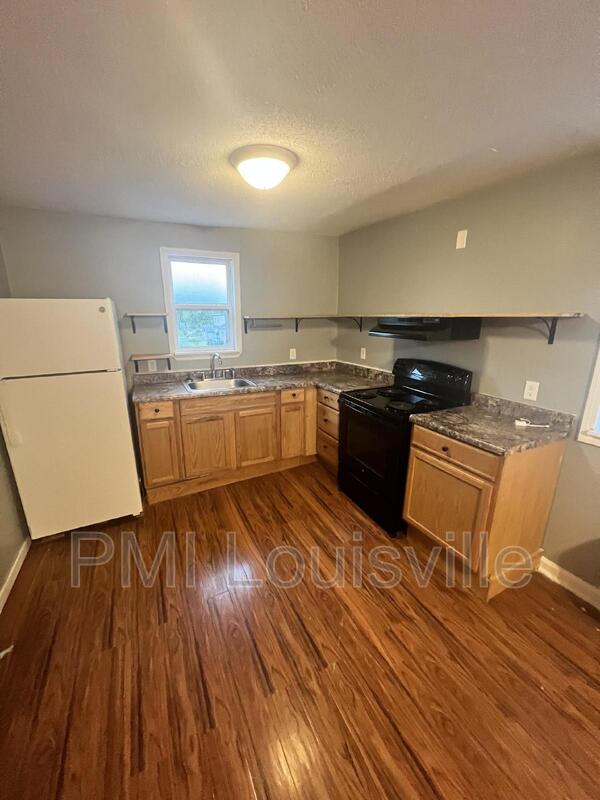 West Point Condo: 1302 Main St Apt E