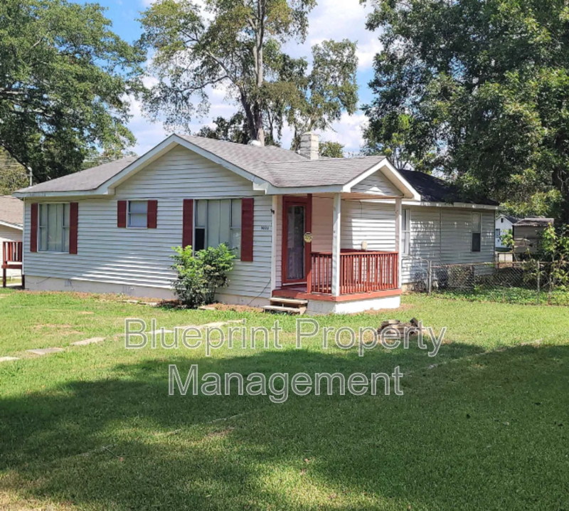 Birmingham House: 1033 Minor Drive