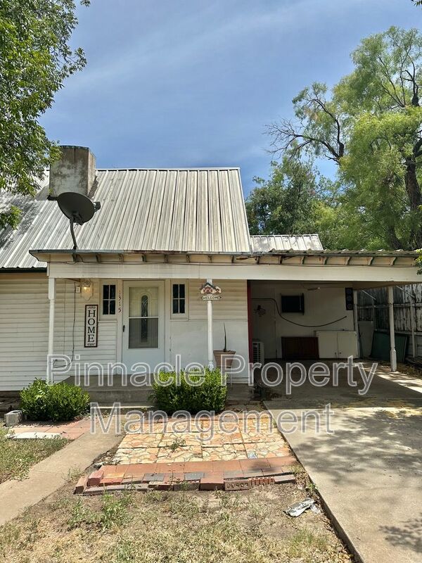 San Angelo House: 1315 Guadalupe St
