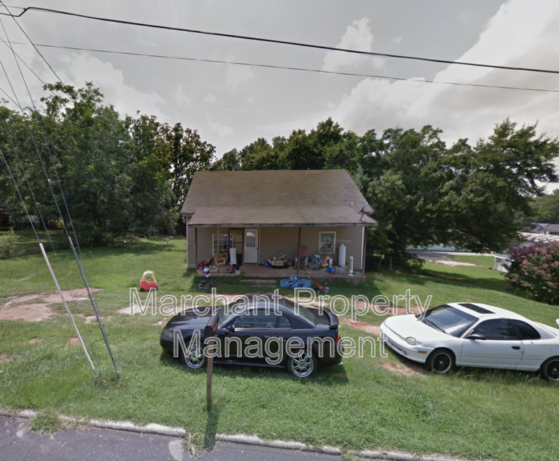 Easley House: 102 S. 8th Street