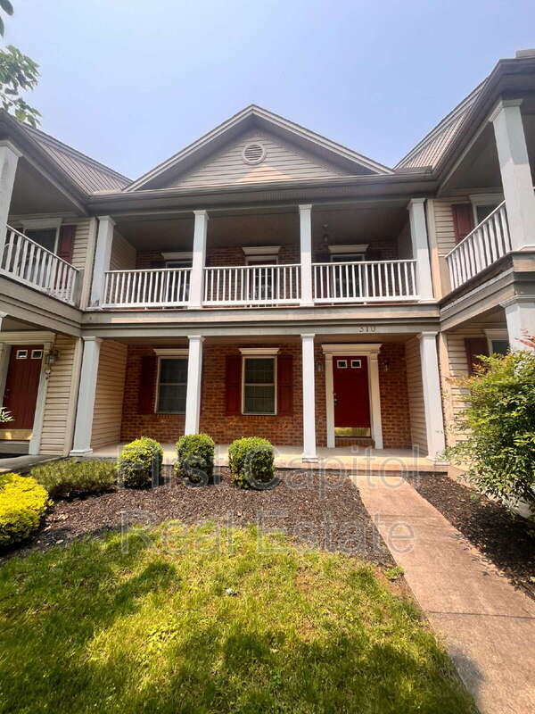 Manchester Townhome: 310 York Street