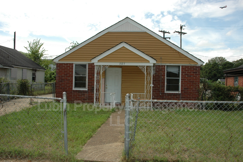 Memphis House: 1527 Cella St