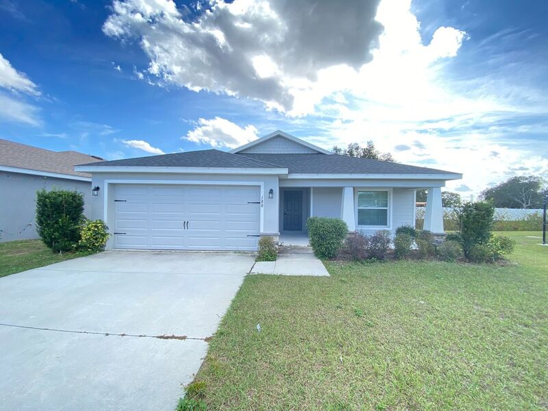 Davenport House: 188 Foxtail Loop