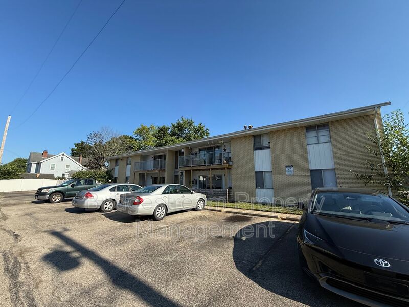 Fairbron House: 401 Elder Dr