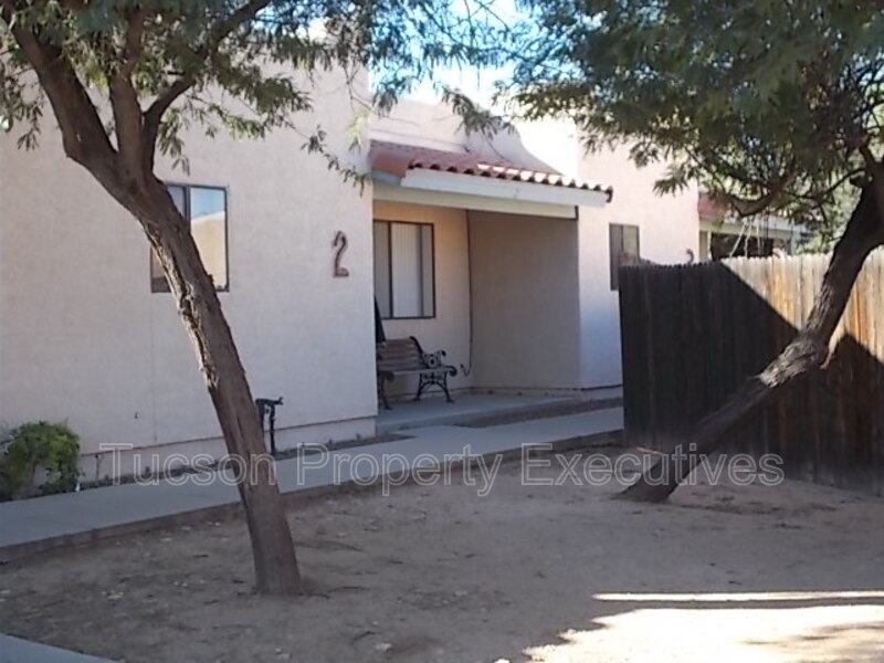 Tucson Condo: 20 E. Mills Dr. Unit 2