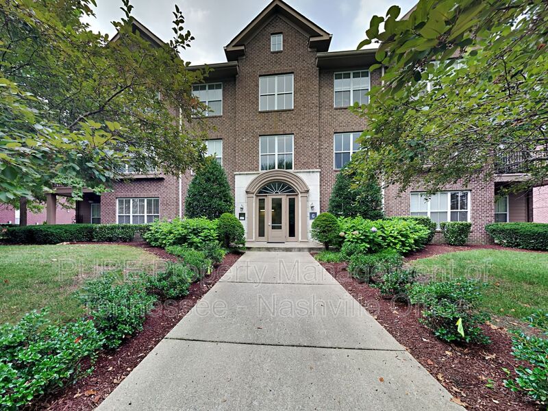 Thompsons Station Condo: 2000 Newark Lane