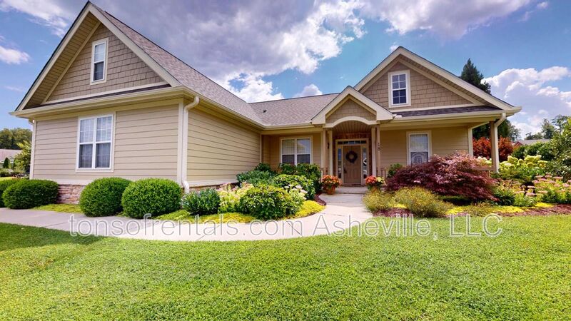 Hendersonville House: 18 Spelter St.